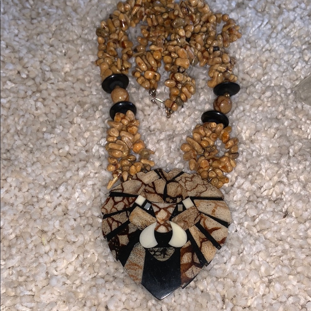 Vintage-Inspired Brown and Black Necklace with Ornate Design